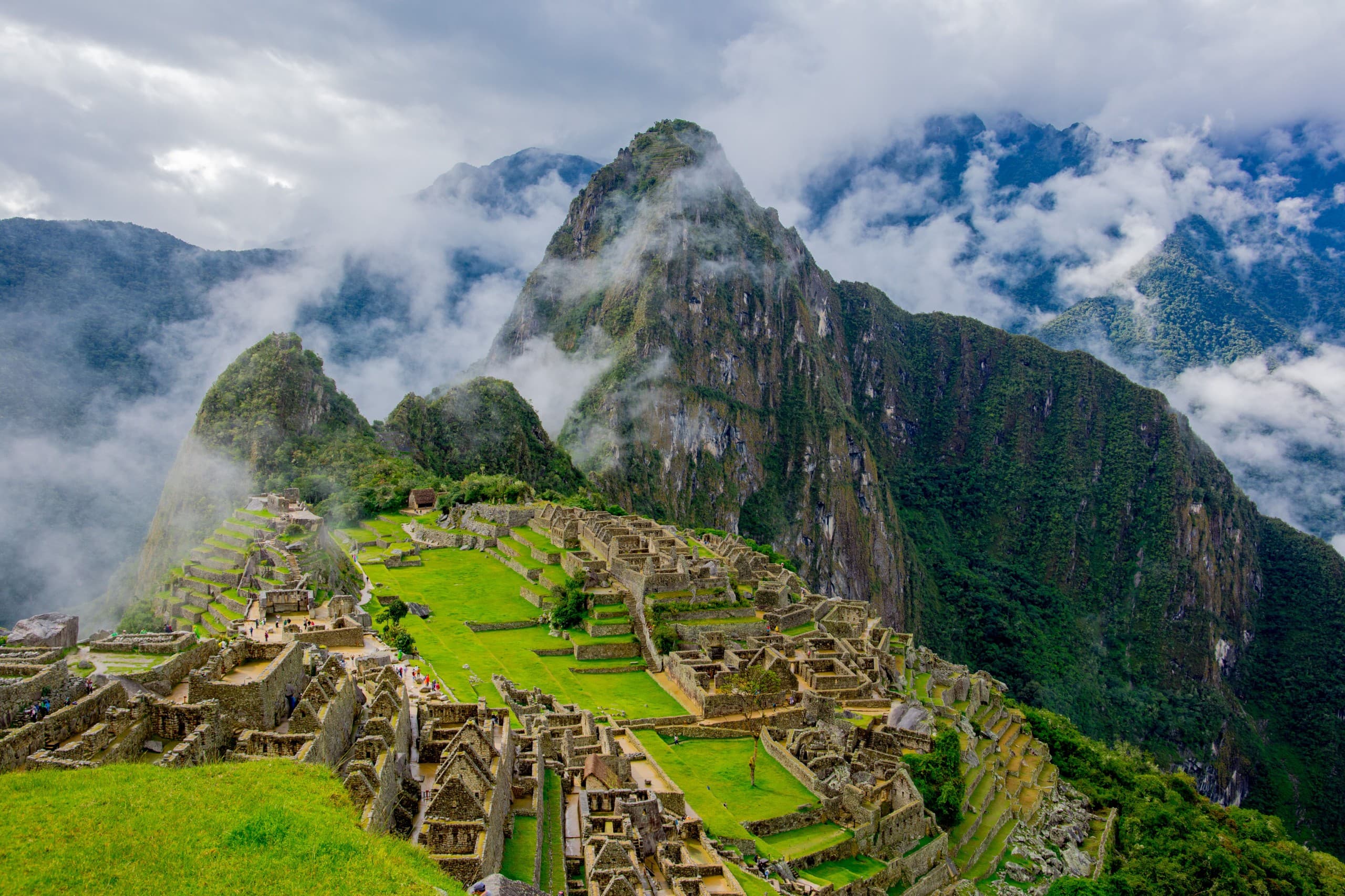 ENCANTOS DE PERU